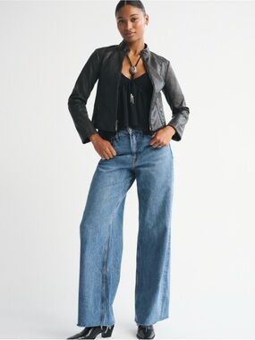 Abercrombie High-Rise Wide leg jeans